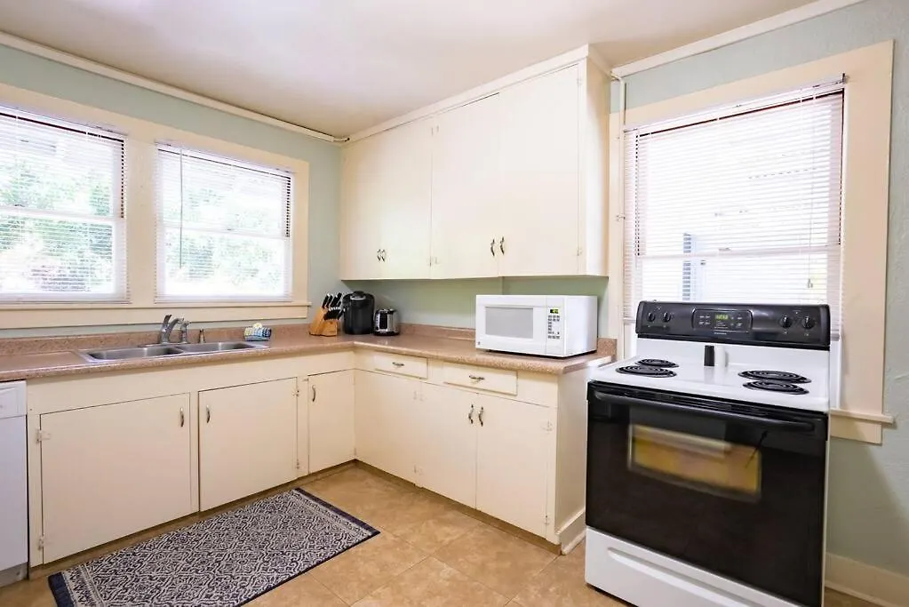 Private Cottage @ Keawakapu Beach Sleeps 6 - Mmc2 Wailea  Wailea (Maui)